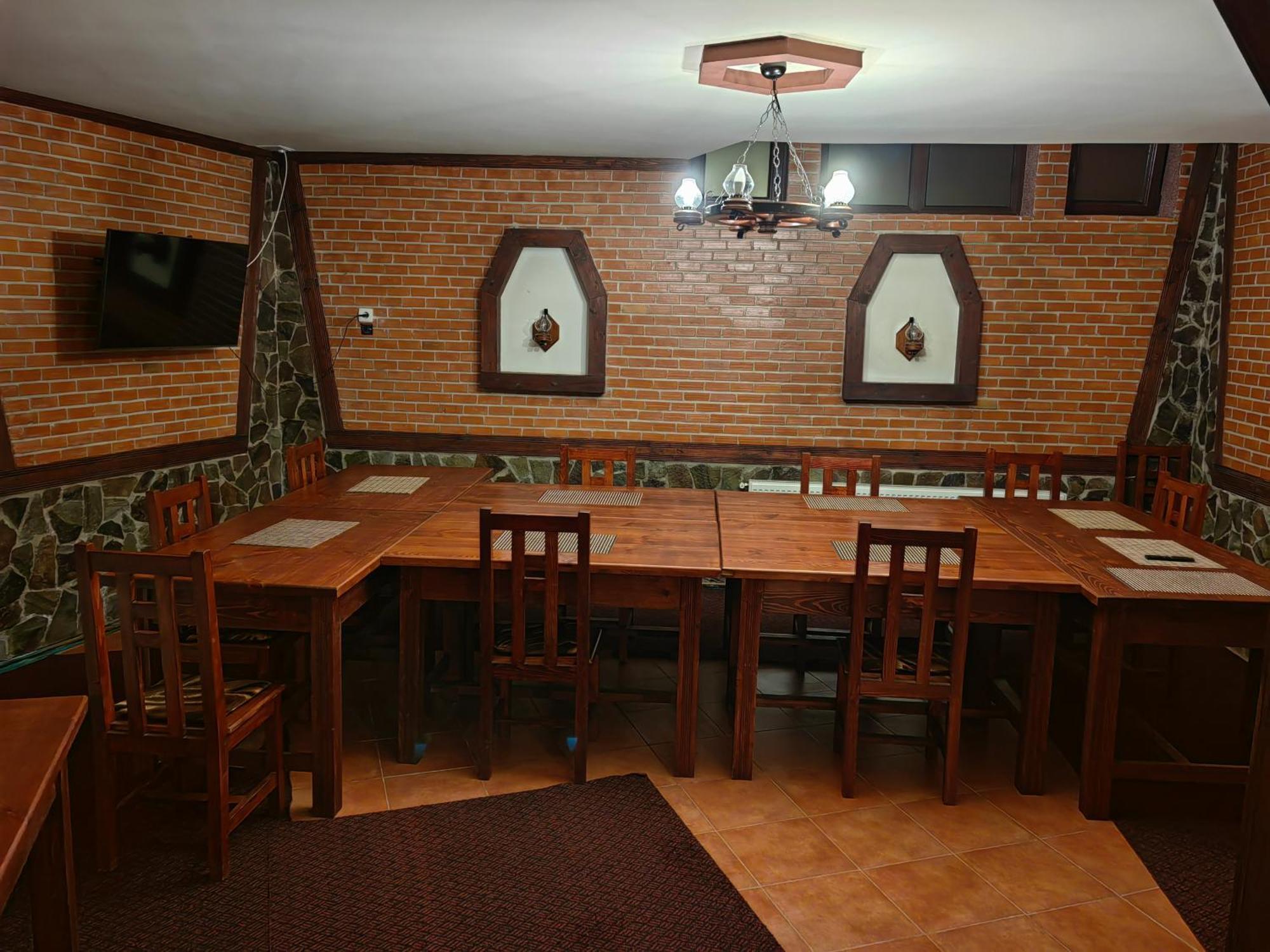Pensiunea Millenium Sibiu With Parking - Motorcycle Friendly Travel Routes Dış mekan fotoğraf